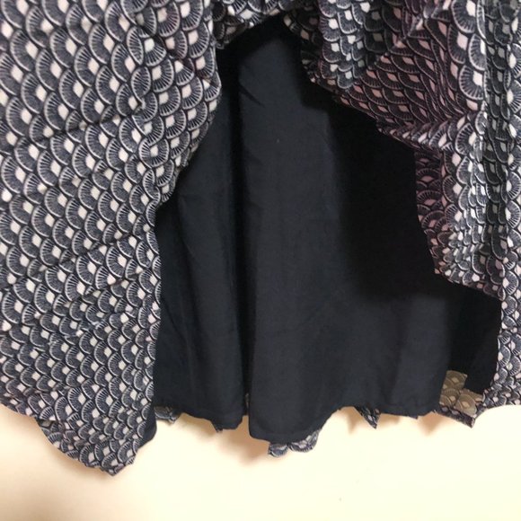 Navy Blue Dress with Light Blue Fan Pattern - Forever - Size L - Picture 4 of 8